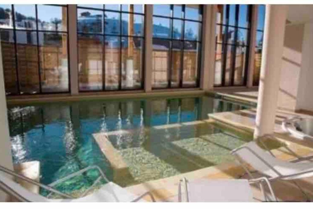 Superbe Appartement Avec Piscine Et Garage Péone Eksteriør billede