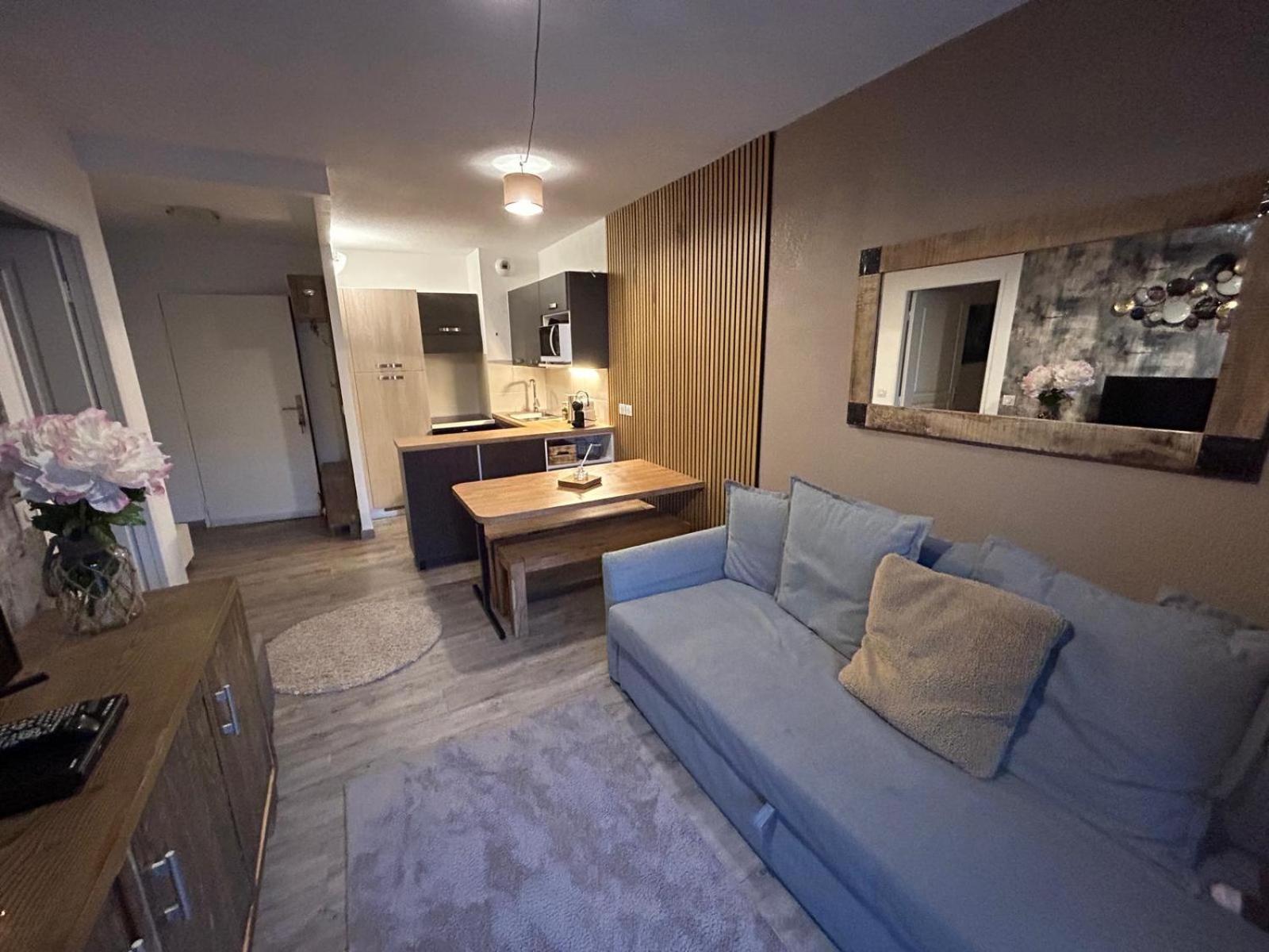 Superbe Appartement Avec Piscine Et Garage Péone Eksteriør billede