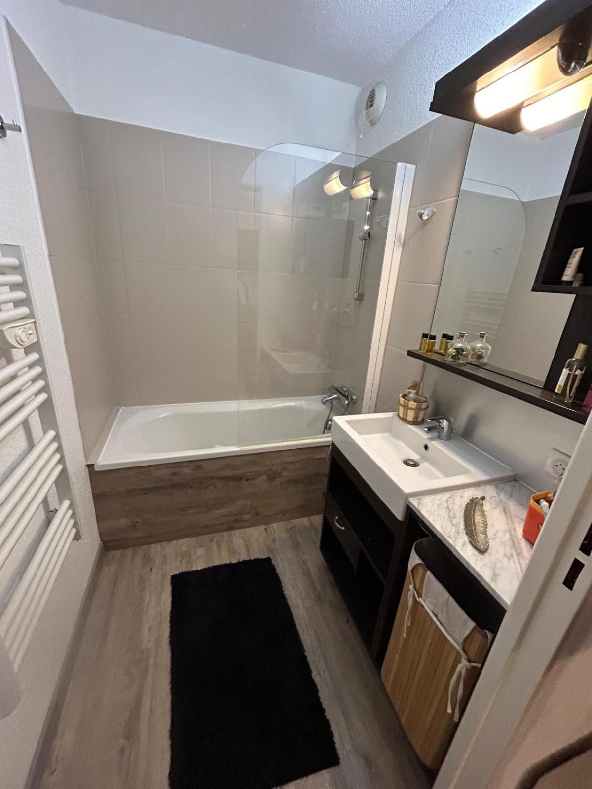 Superbe Appartement Avec Piscine Et Garage Péone Eksteriør billede